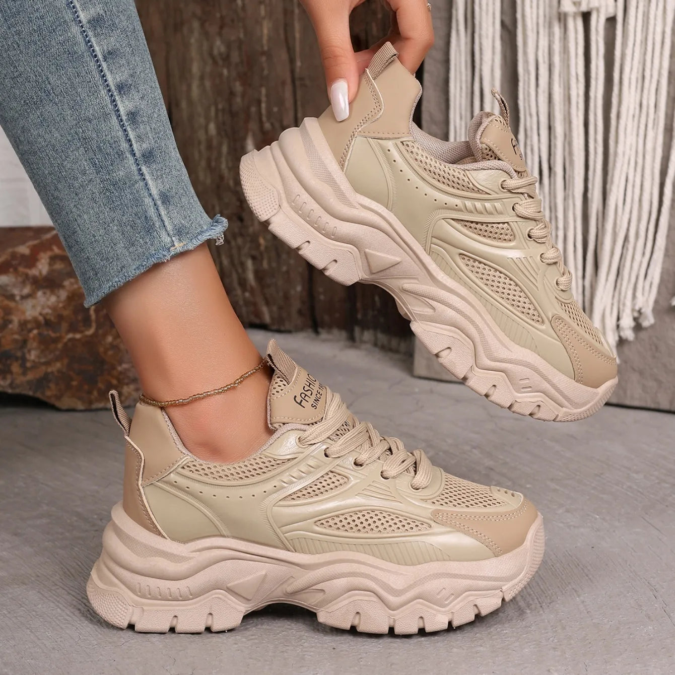 Women Sneakers New Fashion Platform Sport Shoes Women New Summer Casual Chunky Sneakers Women Breathable Mesh Platform Shoes