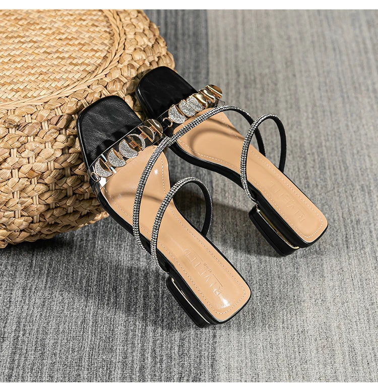 2023 summer new women's slippers outdoor sandals casual flat shoes Stylish metal design Korean style office wear Large size 43