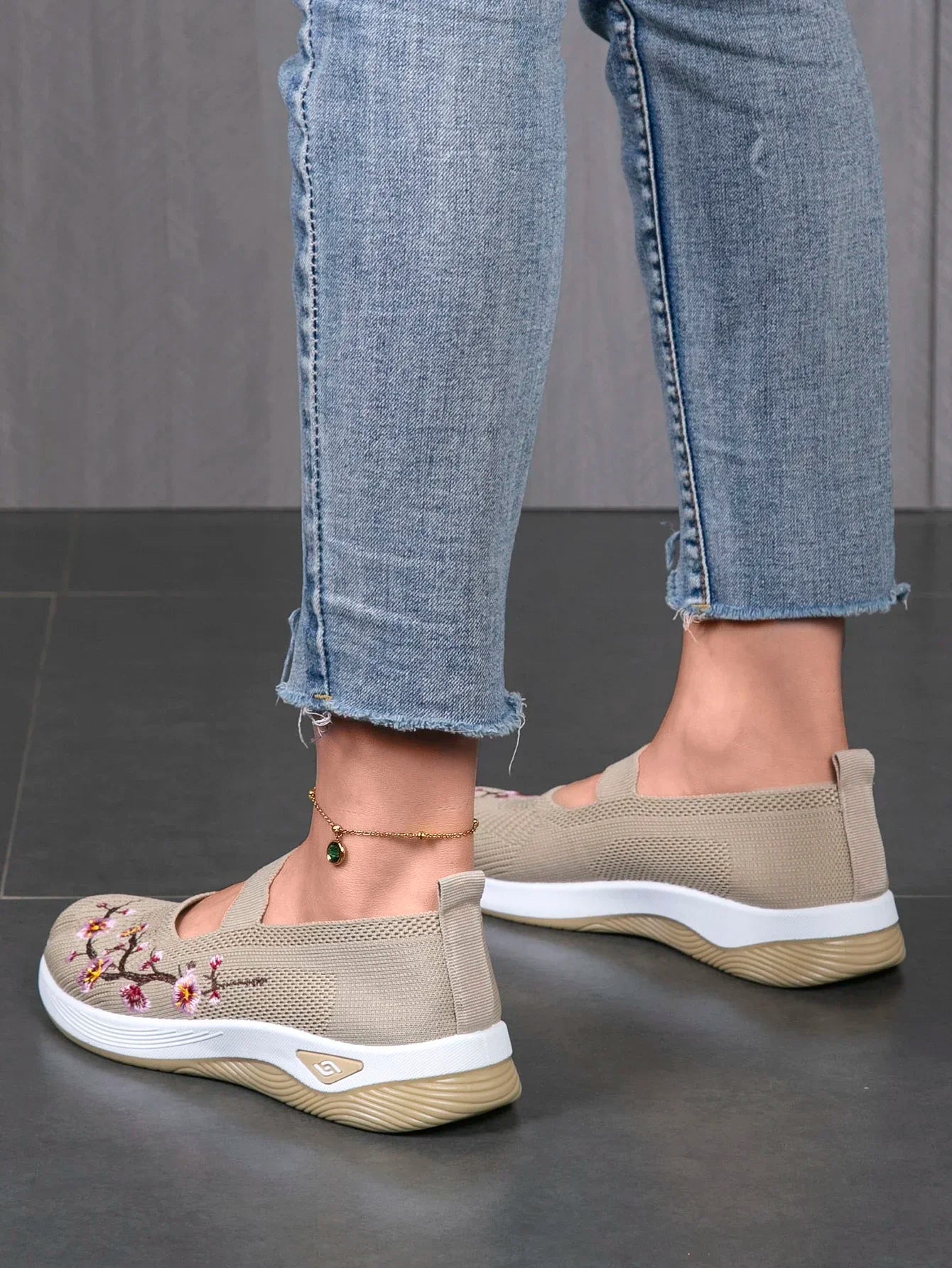 Women's Breathable Sneakers Summer Comfortable Casual Trainers