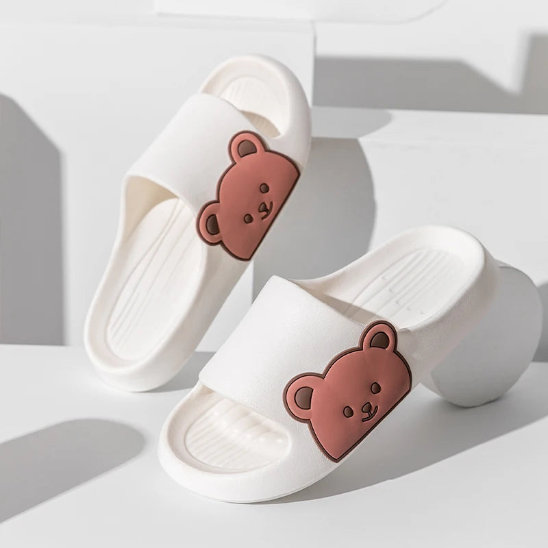2024 Summer Women Men Soft Sole Slippers Home Bathroom Eva Slippers Sandal Polka Bear Print Beach Slippers Couples Outdoor Shoes