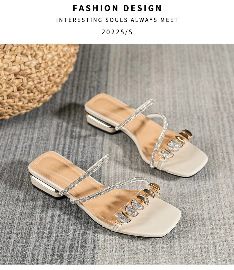 2023 summer new women's slippers outdoor sandals casual flat shoes Stylish metal design Korean style office wear Large size 43