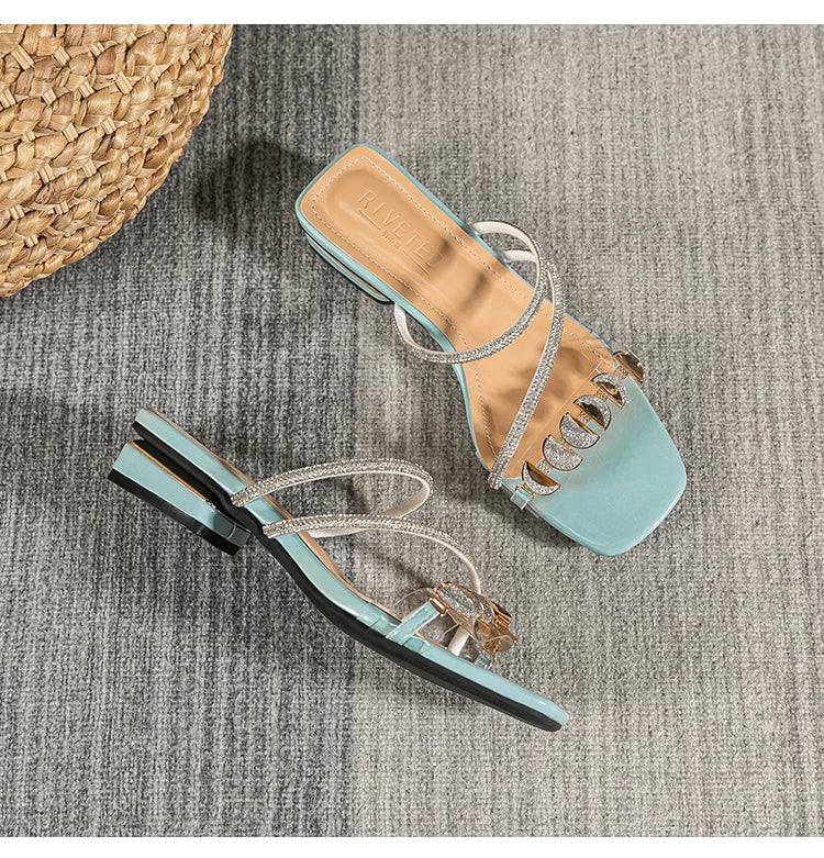 2023 summer new women's slippers outdoor sandals casual flat shoes Stylish metal design Korean style office wear Large size 43