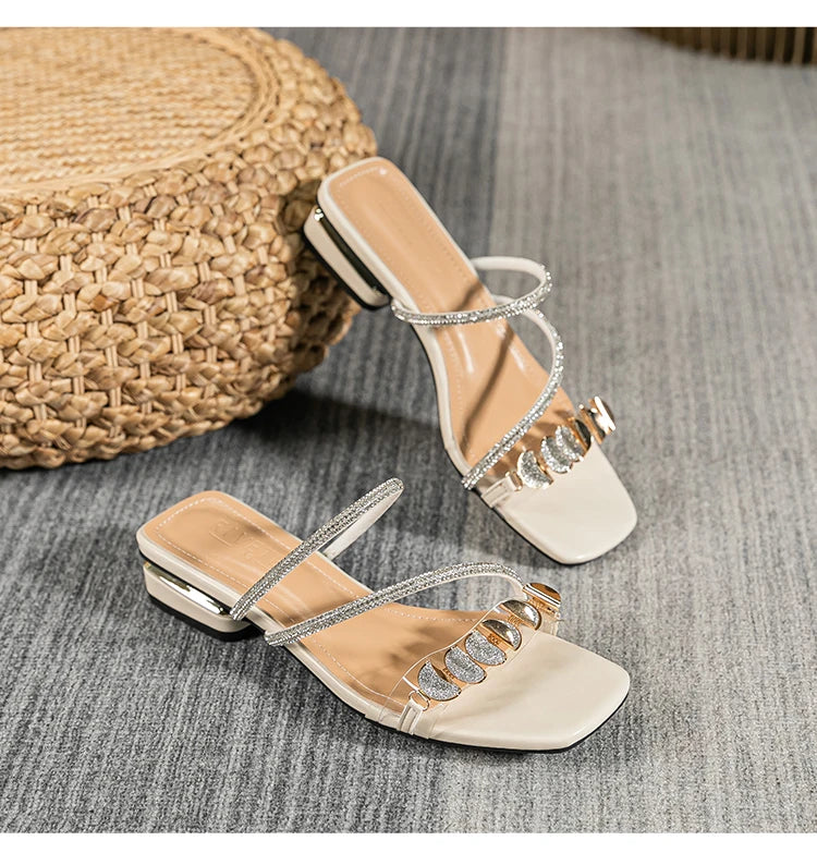 2023 summer new women's slippers outdoor sandals casual flat shoes Stylish metal design Korean style office wear Large size 43