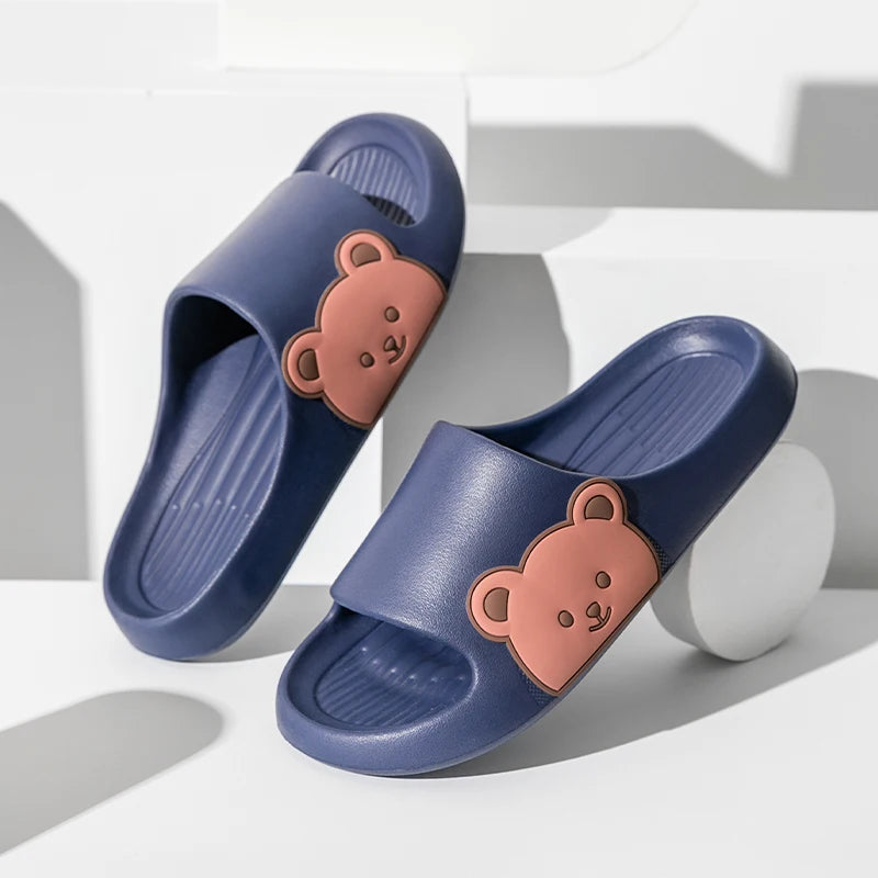 2024 Summer Women Men Soft Sole Slippers Home Bathroom Eva Slippers Sandal Polka Bear Print Beach Slippers Couples Outdoor Shoes