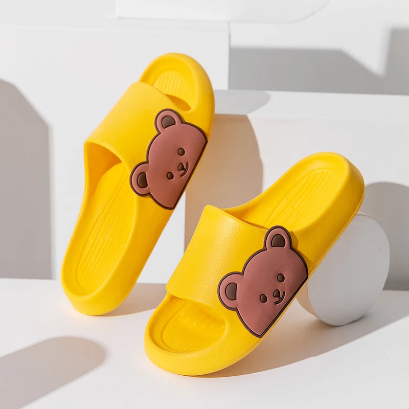 2024 Summer Women Men Soft Sole Slippers Home Bathroom Eva Slippers Sandal Polka Bear Print Beach Slippers Couples Outdoor Shoes