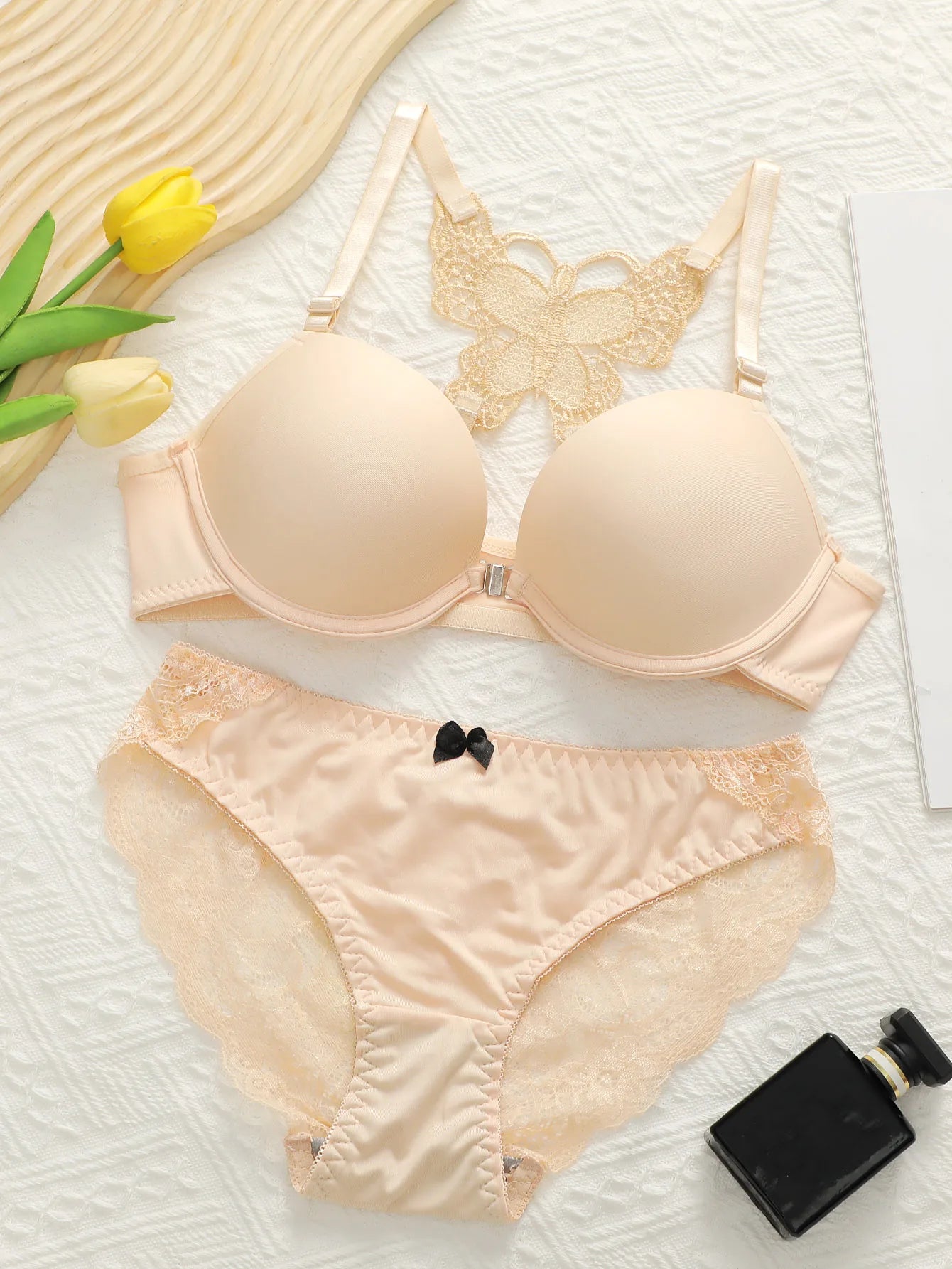 Hot selling 2-piece set of sexy red front button braissere beautiful back butterfly fashion bra push up women's set A2120