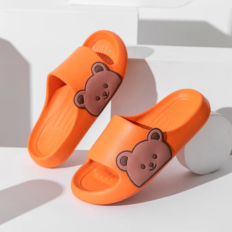 2024 Summer Women Men Soft Sole Slippers Home Bathroom Eva Slippers Sandal Polka Bear Print Beach Slippers Couples Outdoor Shoes