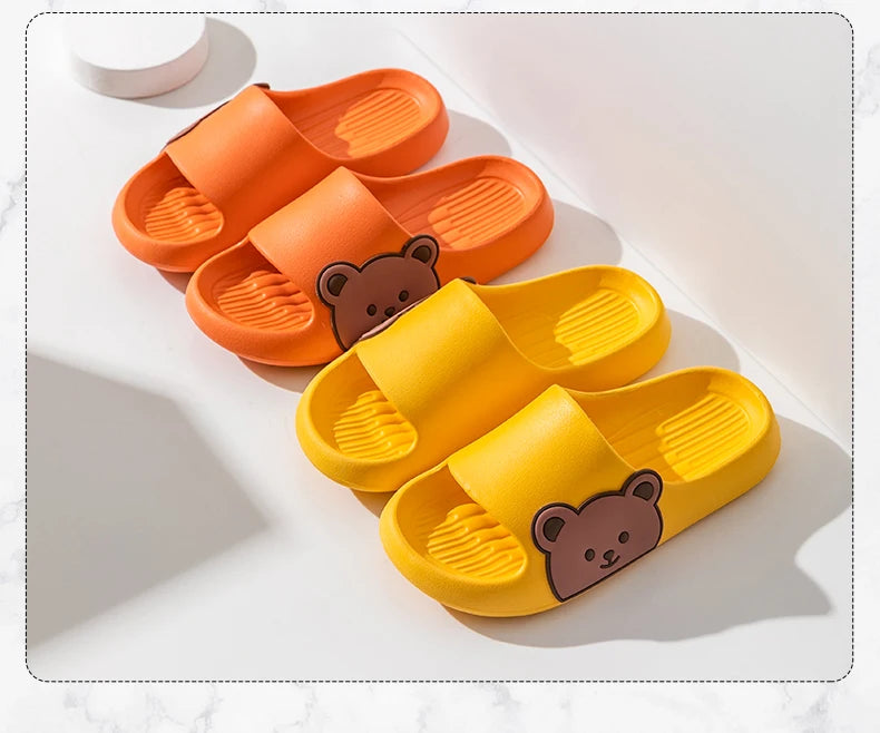 2024 Summer Women Men Soft Sole Slippers Home Bathroom Eva Slippers Sandal Polka Bear Print Beach Slippers Couples Outdoor Shoes