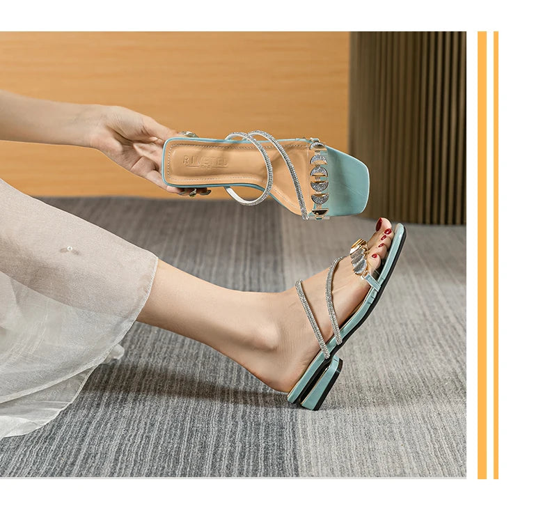 2023 summer new women's slippers outdoor sandals casual flat shoes Stylish metal design Korean style office wear Large size 43