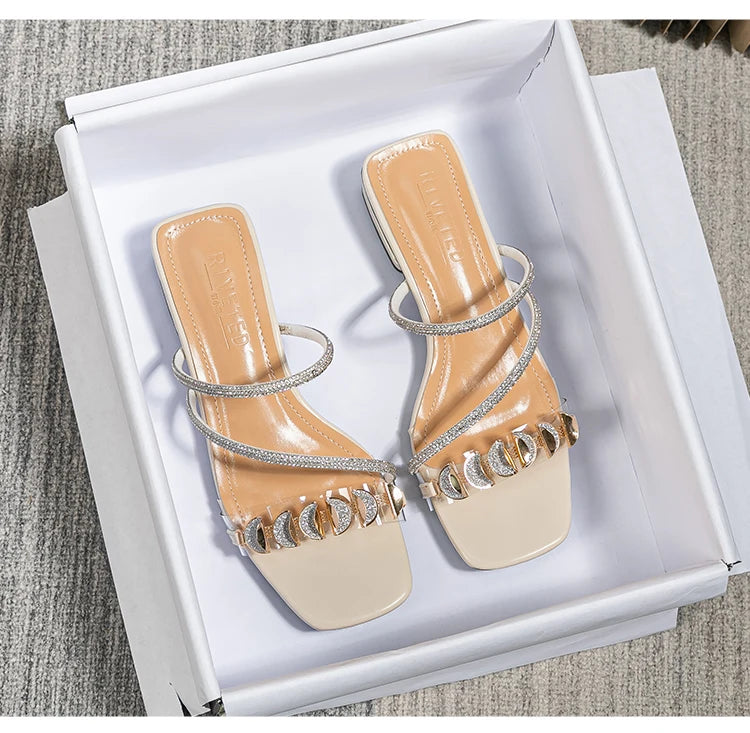 2023 summer new women's slippers outdoor sandals casual flat shoes Stylish metal design Korean style office wear Large size 43