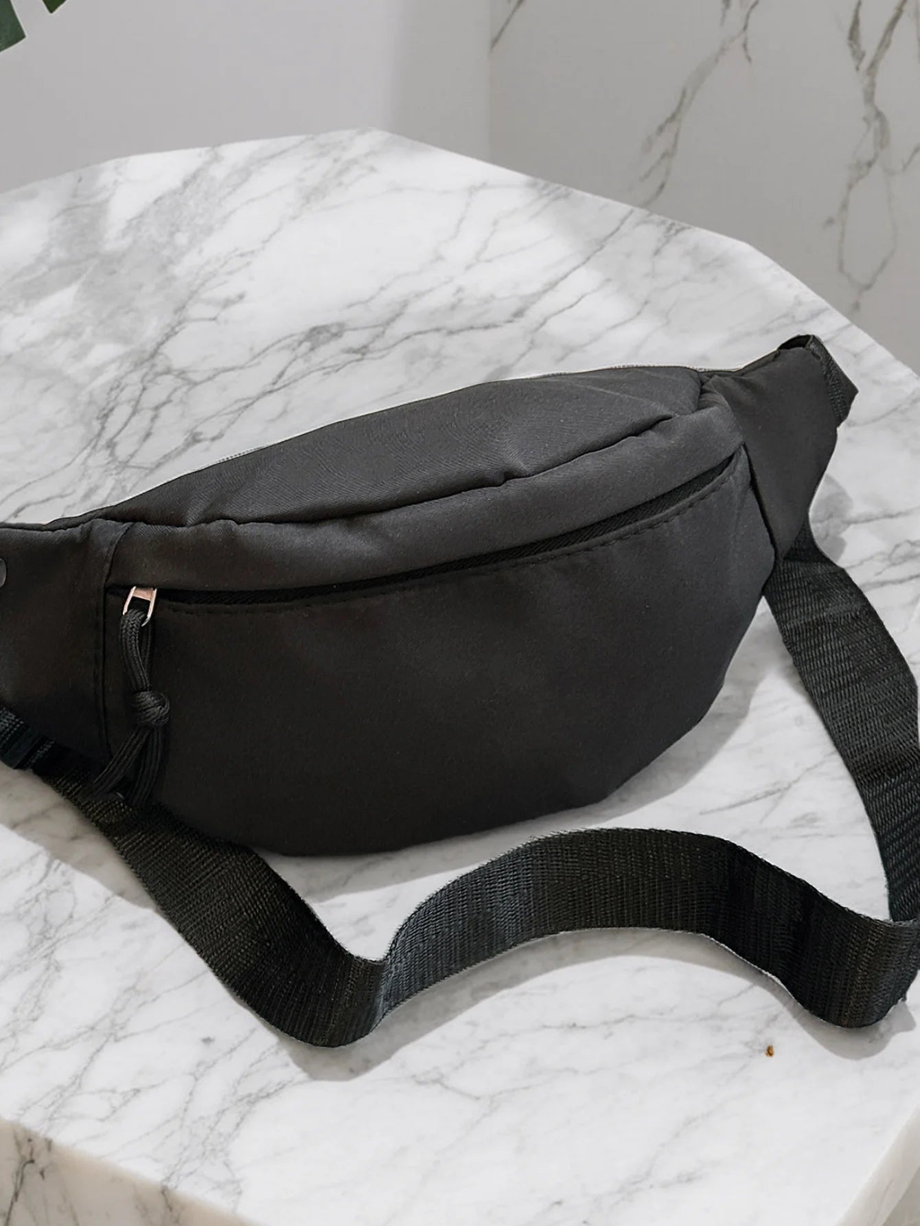 Waist bag men's fashion running sports fitness waist bag women's fashion mobile phone bag outdoor casual chest bag large capacity fashion versatile women's multi-functional compact stylish casual one-shoulder cross-body chest