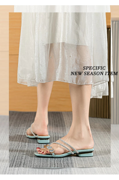2023 summer new women's slippers outdoor sandals casual flat shoes Stylish metal design Korean style office wear Large size 43