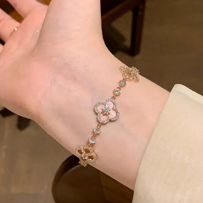 2025 Fashion High End Ultra Exquisite~Shiny Diamond Pink Women's Forest Series Bracelet, Small and Sweet Heart shaped Hand